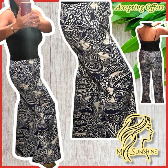 Lilly Pulitzer - Sz 10 - wide leg pants - Blue and White Paisley Patterned pants - Picture 1 of 13